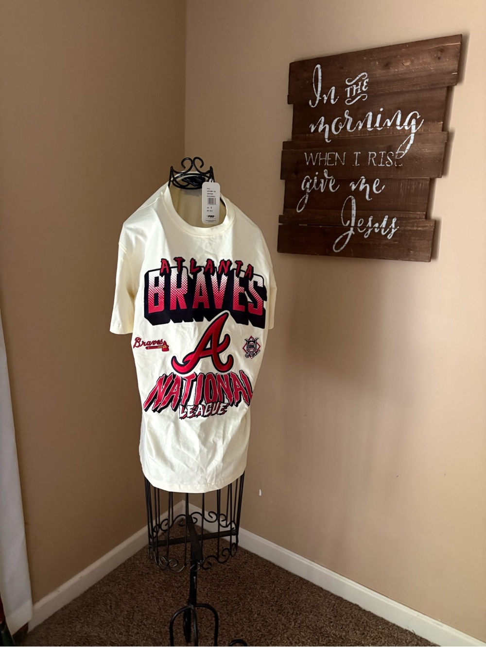Atlanta Braves Men Cream Graphic T-Shirt